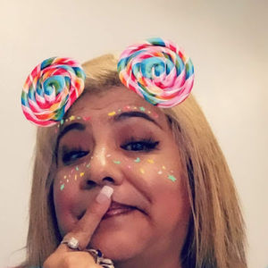 Meet your Posher, Corina